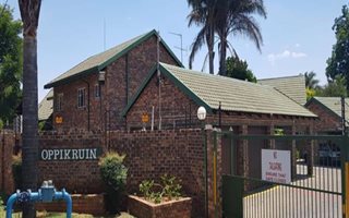 3 Bedroom Townhouse in Glen Marais