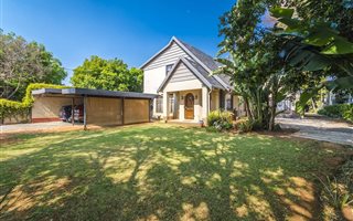 4 Bedroom House in Linden