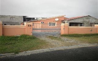 2 Bedroom House in Mitchells Plain