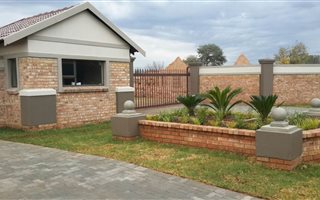 2 Bedroom Townhouse in Meyerton