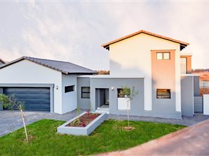 3 Bed House in Midstream Meadows