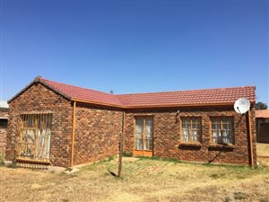 2 Bedroom Duet in Elandspoort