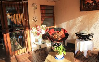 2 Bedroom Townhouse in Kloofendal