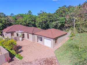 4 Bed Townhouse in Southbroom