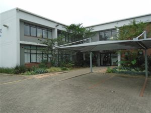 1200 m² Office Space in Riverhorse Valley