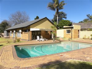 4 Bed House in Blairgowrie