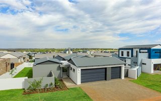 3 Bedroom House in Midstream Estate