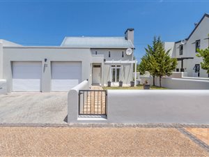 3 Bedroom House in Schonenberg Estate
