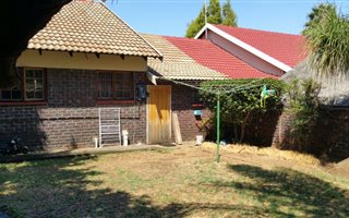 2 Bedroom Townhouse in Geelhoutpark