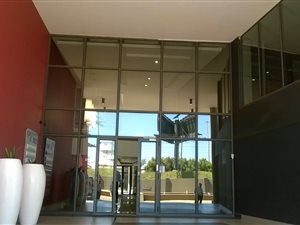 84 m² Office Space in Heuwelsig Estate