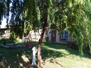 1.8 ha Land available in Shalimar Ridge