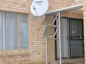 3 Bed Flat in Vanderbijlpark SW5
