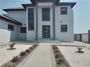 4 Bed House in Bendor