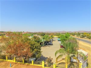 22000 m² Commercial space in Melodie