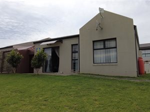 2 Bed Duplex in Reebok