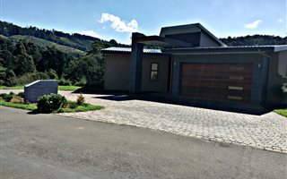 4 Bedroom House in Victoria Country Club Estate