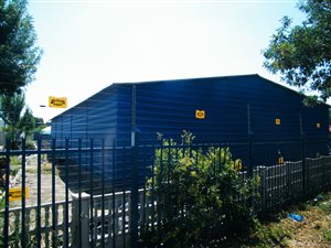 1814 m² Land available in Meiringspark