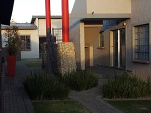 1 Bed Flat in Highveld Park