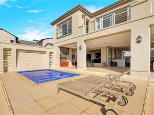 5 Bed House in Waterfall Country Estate
