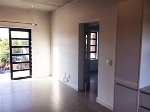2 Bed Apartment in Melrose