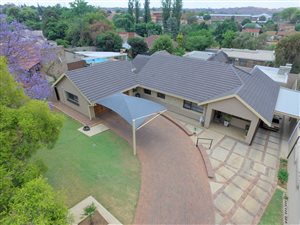 3 Bed House in Mondeor