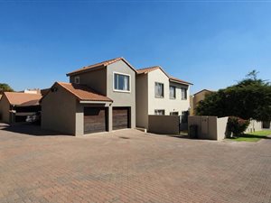 3 Bed Cluster in North Riding