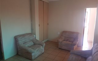 2 Bedroom Garden Cottage in Scottsville