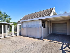 4 Bed House in George East