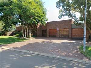 4 Bed House in Hutten Heights