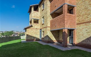 2 Bedroom Apartment in Blue Hills