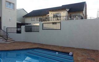 3 Bedroom House in Dewetshof