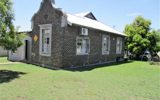 3 Bedroom House in Egerton