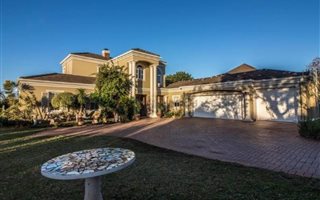 4 Bedroom Townhouse in Hillcrest Park