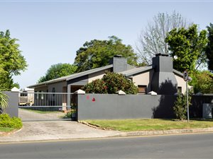 4 Bed House in Bodorp