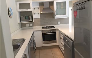 2 Bedroom Apartment in Parktown North