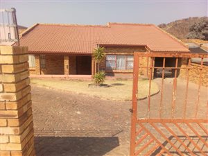 4 Bed House in Alan Manor