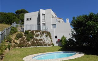 3 Bedroom Apartment in Solar Beach