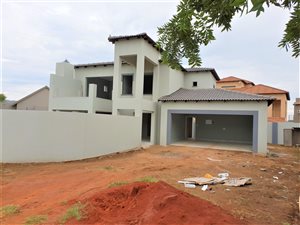 4 Bedroom House in Melodie