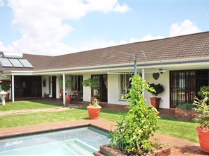 4 Bed House in Marlands