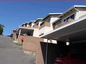 3 Bed Duplex in Greenwood Park