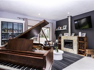 3 Bed Cluster in Woodmead Springs
