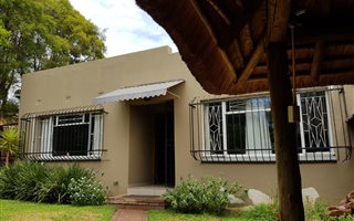 3 Bedroom Garden Cottage in Irene