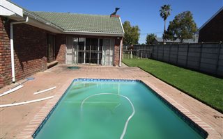 3 Bedroom House in Blanco