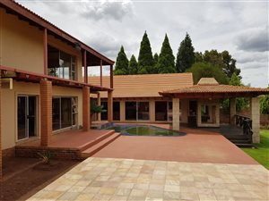 5.5 ha Farm in Sterkfontein and surrounds