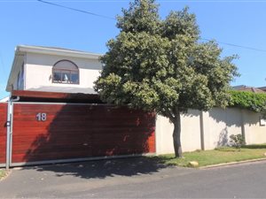 5 Bed House in Zeekoevlei