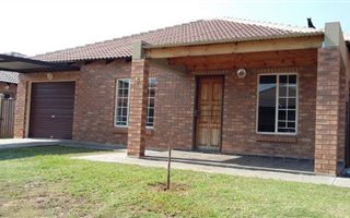 3 Bedroom Townhouse in Geelhoutpark