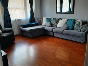 2 Bed Townhouse in Ridgeway