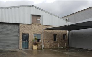 200 m² Industrial space in Killarney Gardens