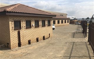 1361 m² Industrial space in Airport Park