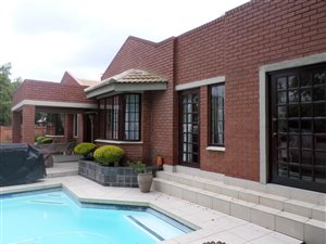 3 Bed House in Maroeladal